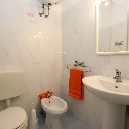 Colorful Flat Near The Sea Διαμέρισμα *